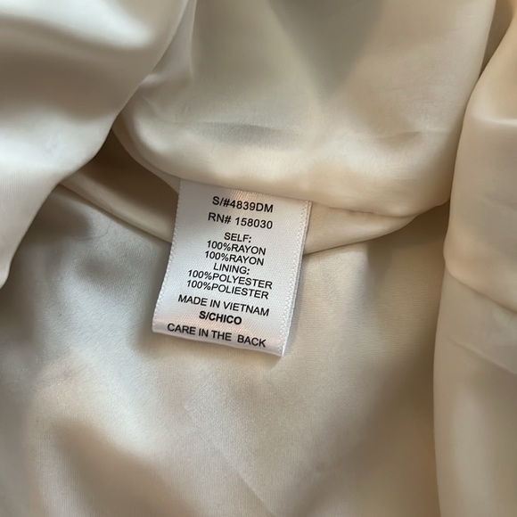 Off-The-Shoulder Smocked Midi Dress - Picture 7 of 7